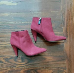 DV Dolce Vita Burgundy Booties Size 7